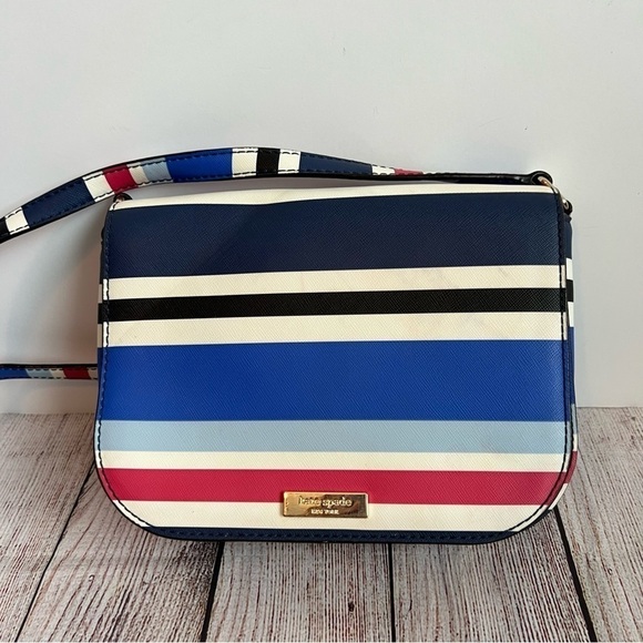Kate Spade Crossbody Purse - Picture 1 of 9